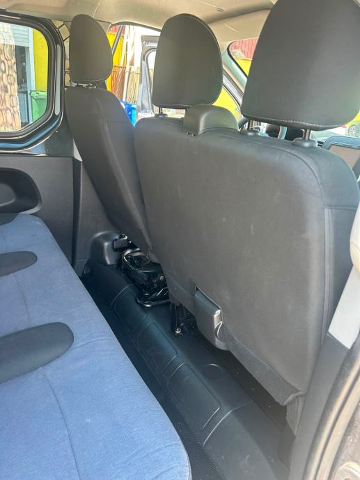 Opel Vivaro 8+1, fotografija 10