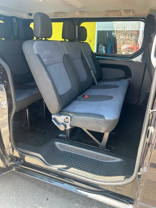 Opel Vivaro 8+1, fotografija 13