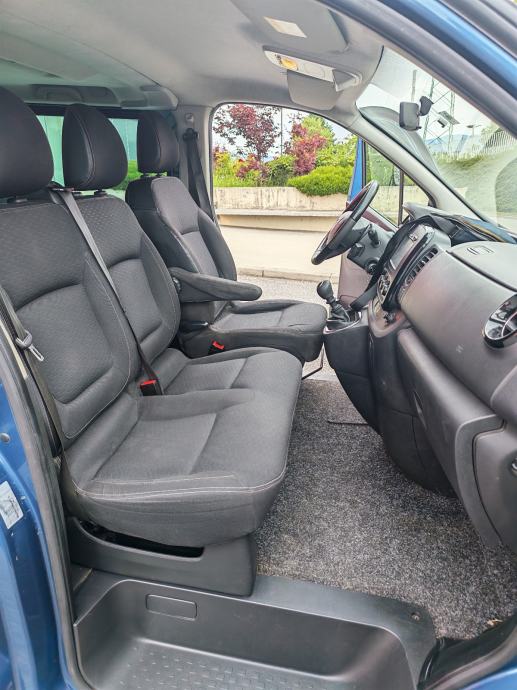 Opel Vivaro 125ks, 2018god, 8+1, u sustavu PDV-a, fotografija 8