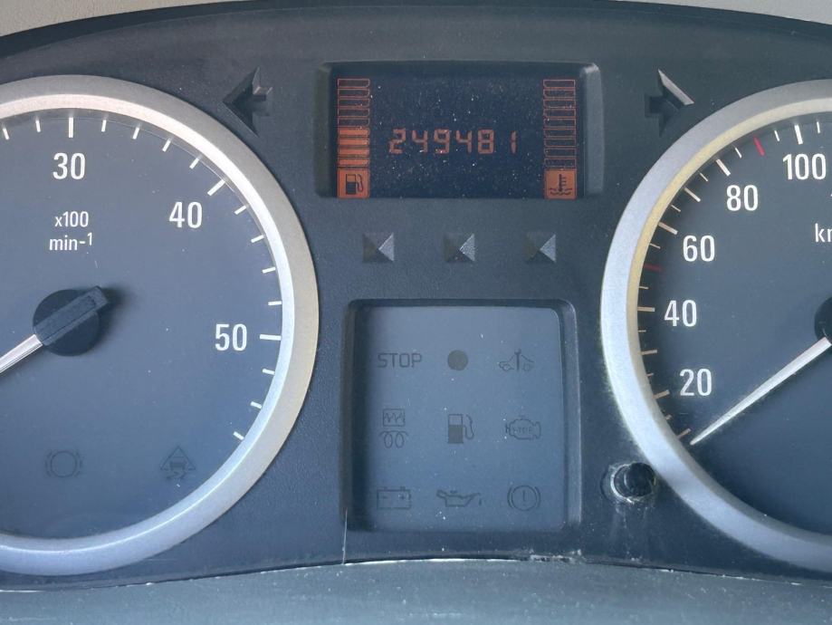 Opel Vivaro 2.0 CDTI #84KW #2010.G, fotografija 10