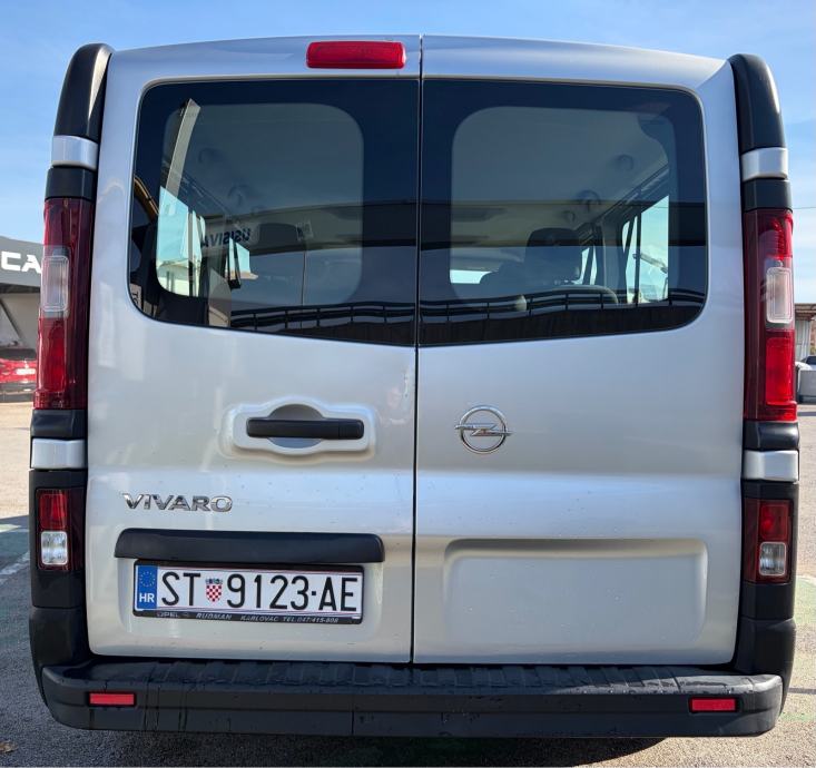 Opel Vivaro 2019/179000 km-nije uvoz-U Solinu-15.500e, fotografija 4