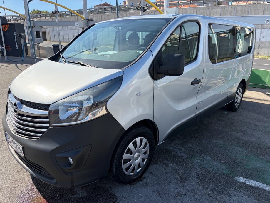 Opel Vivaro 2019/179000 km-nije uvoz-U Solinu-15.500e, fotografija 2