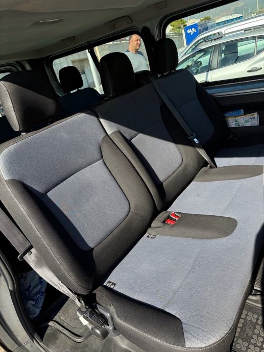 Opel Vivaro 2019/179000 km-nije uvoz-U Solinu-15.500e, fotografija 12