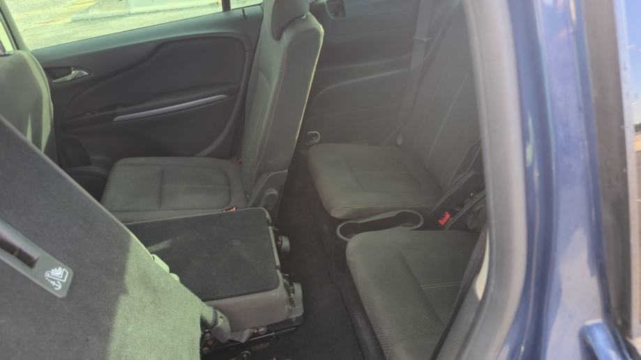 Opel Zafira 1.6 CDTI 7 siceva u PDV u, fotografija 10