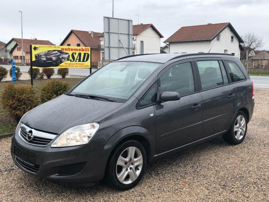 Opel zafira 2009