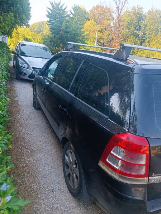 Opel Zafira 1,8 plin, fotografija 2
