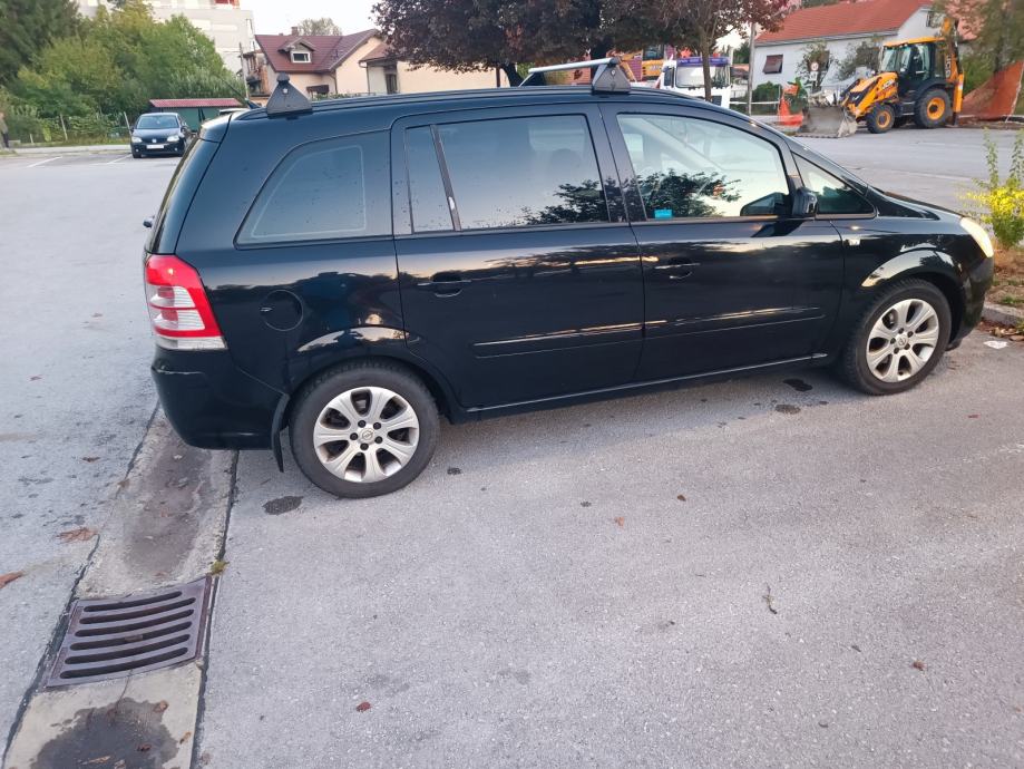 Opel Zafira 1,8 plin, fotografija 10