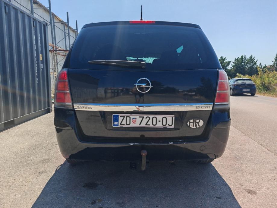 Opel Zafira 1,9 CDTI automatik, fotografija 3