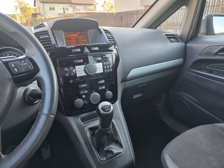 Opel Zafira 1,9 CDTI ----ODLIČNA---7 SJEDALA, fotografija 9