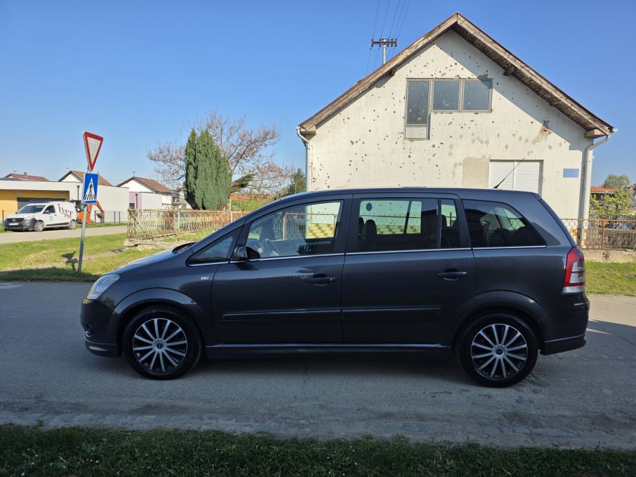 Opel Zafira 1,9 CDTI ----ODLIČNA---7 SJEDALA, fotografija 11