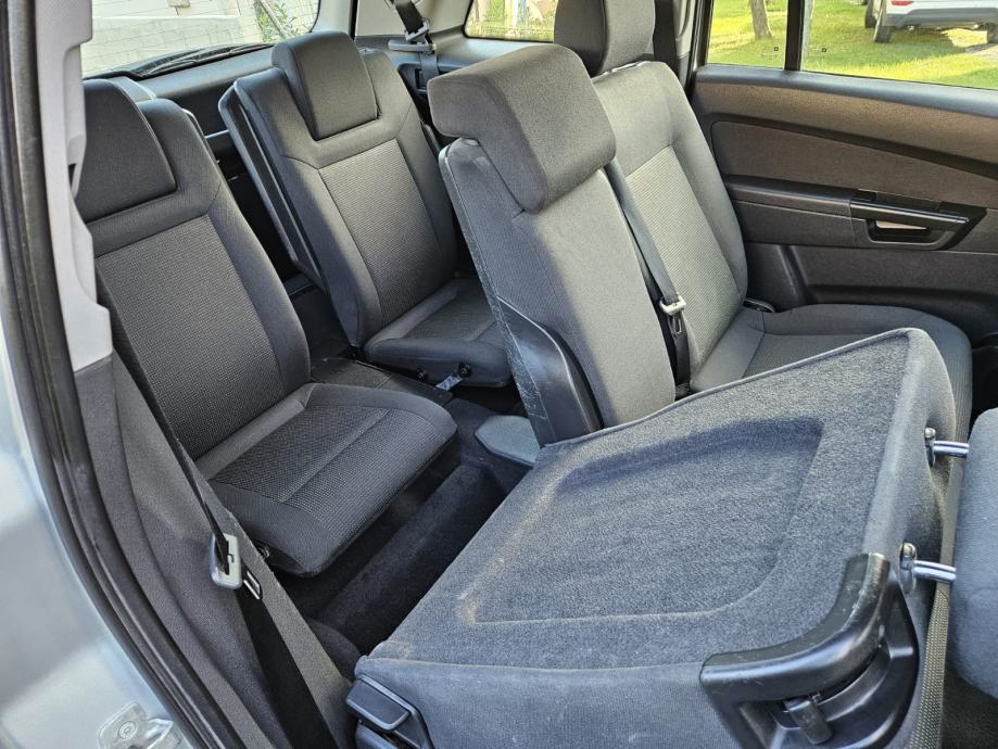 Opel Zafira 1,9 CDTI, reg.do 12.mj.,7 sjedala, vlasnik 15 g., fotografija 11