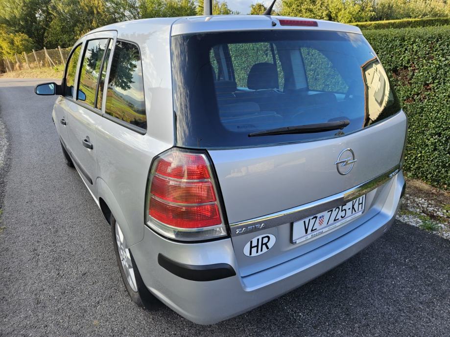 Opel Zafira 1,9 CDTI, reg.do 12.mj.,7 sjedala, vlasnik 15 g., fotografija 4