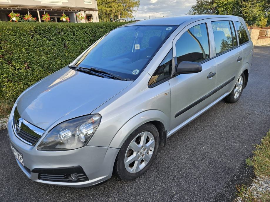 Opel Zafira 1,9 CDTI, reg.do 12.mj.,7 sjedala, vlasnik 15 g., fotografija 13