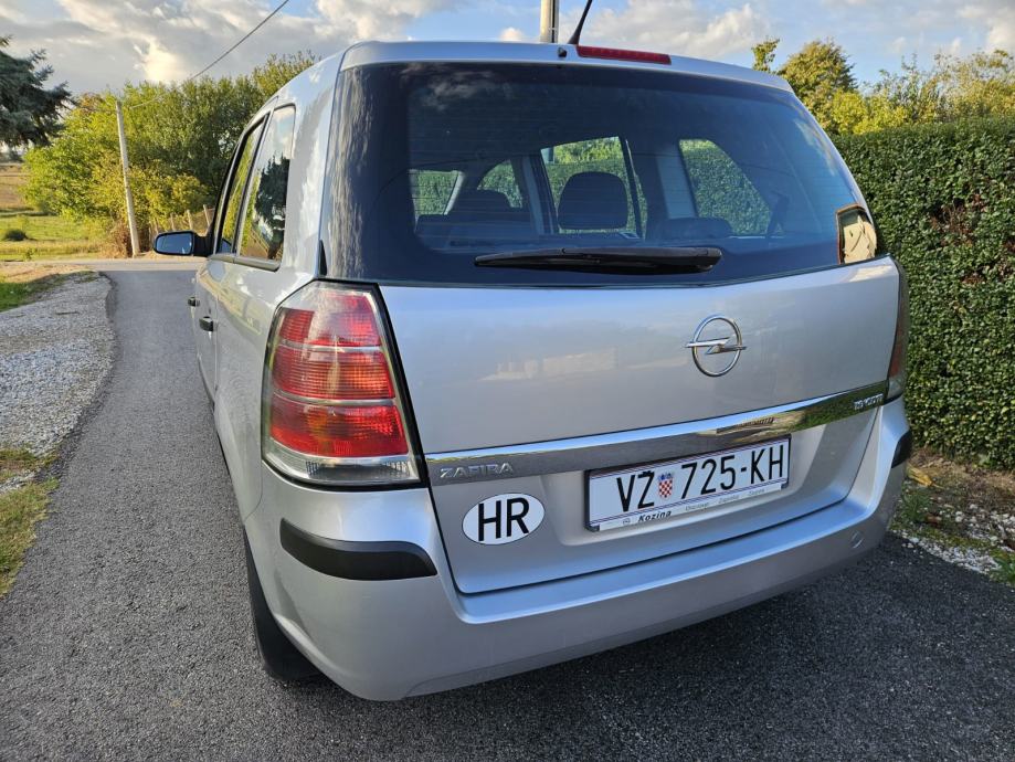 Opel Zafira 1,9 CDTI, reg.do 12.mj.,7 sjedala, vlasnik 15 g., fotografija 17