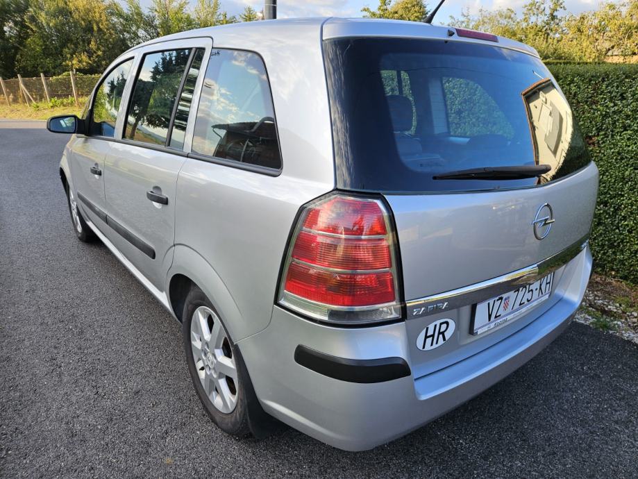 Opel Zafira 1,9 CDTI, reg.do 12.mj.,7 sjedala, vlasnik 15 g., fotografija 19