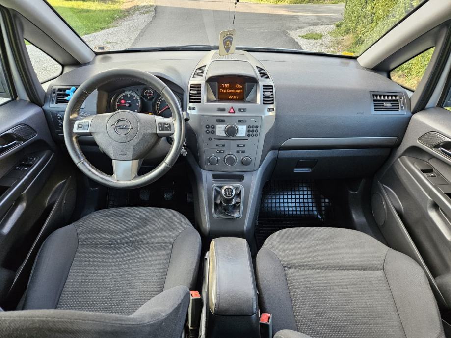 Opel Zafira 1,9 CDTI, reg.do 12.mj.,7 sjedala, vlasnik 15 g., fotografija 7