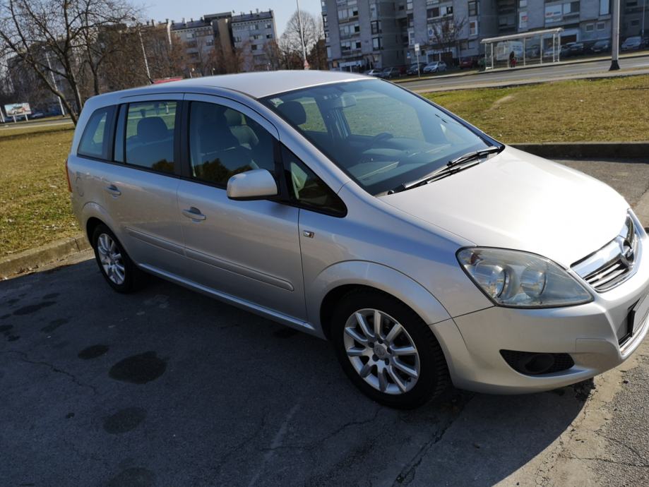 Opel zafira 2009