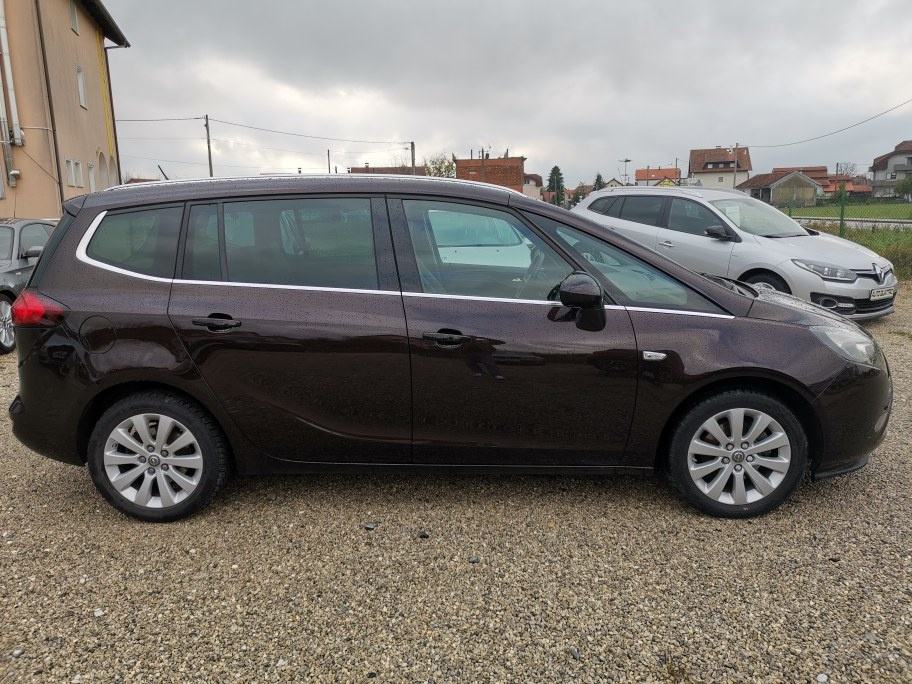 Opel zafira 2014