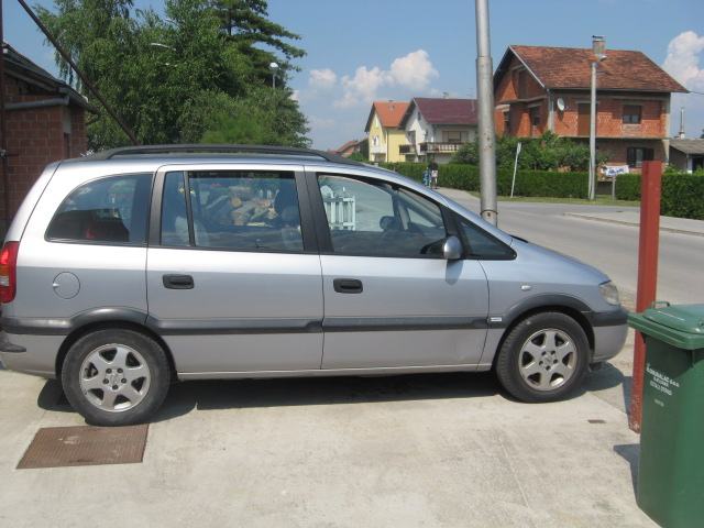 Opel zafira 2001