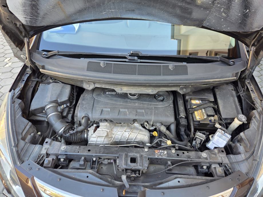 Opel Zafira Tourer 2.0 CDTI ecoFLEX, 131 KS, 2013. godište, 7 sjedala., fotografija 9