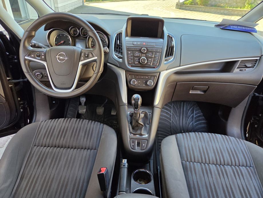 Opel Zafira Tourer 2.0 CDTI ecoFLEX, 131 KS, 2013. godište, 7 sjedala., fotografija 6