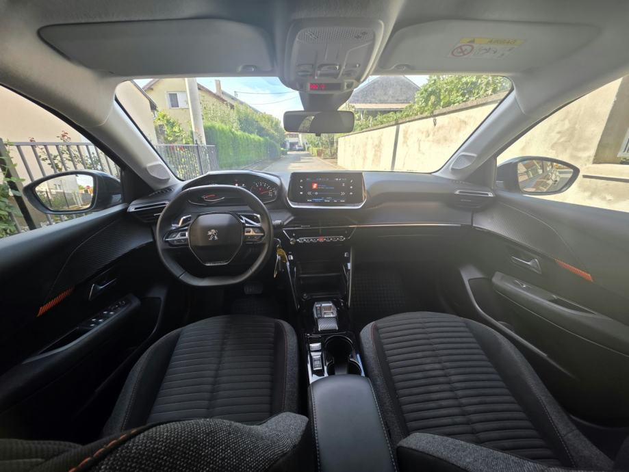 Peugeot 208,1.2 PureTech Active Pack Automatik,2022g, 67000 km, fotografija 11