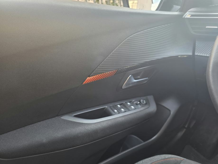 Peugeot 208,1.2 PureTech Active Pack Automatik,2022g, 67000 km, fotografija 12