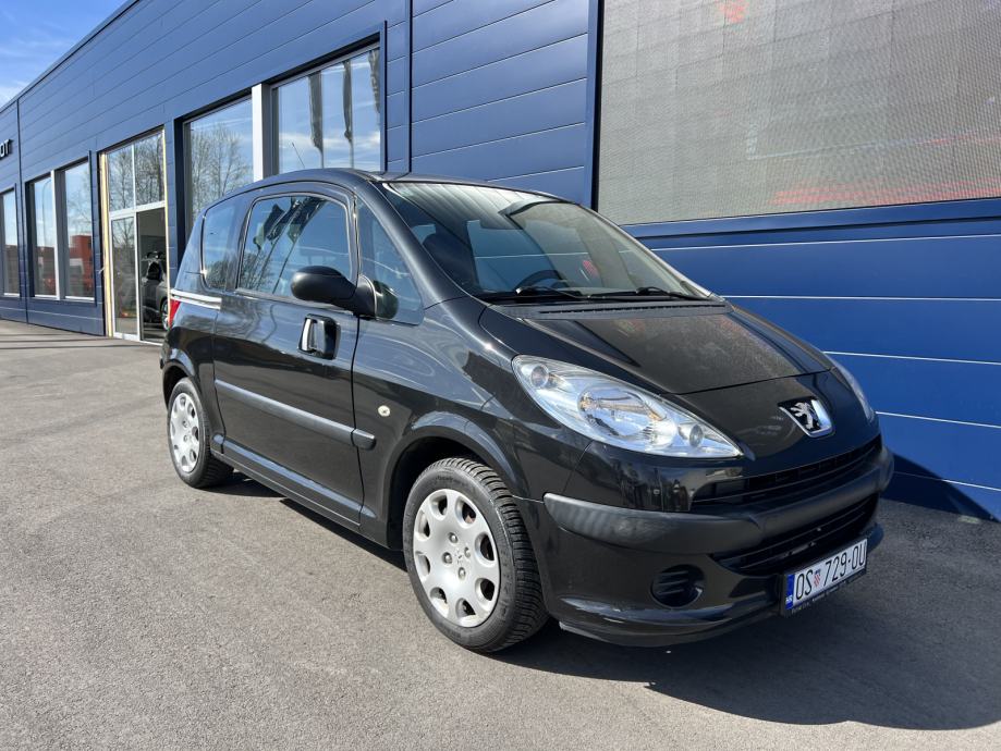 Peugeot 1007 1,4, 2006 god.