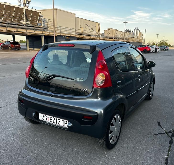 Peugeot 107 1,0 Automatik*Reg.06/2027*111TKM*Klima*, fotografija 5