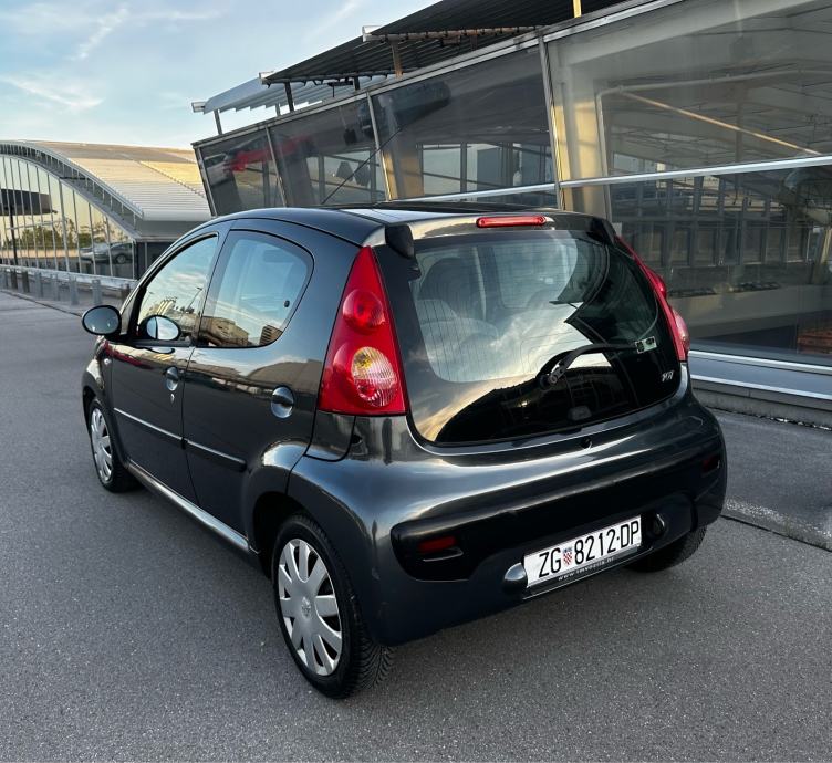 Peugeot 107 1,0 Automatik*Reg.06/2027*111TKM*Klima*, fotografija 7