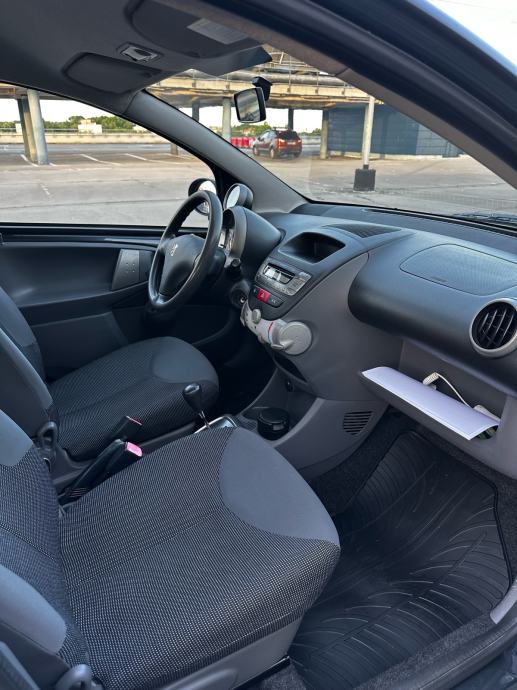 Peugeot 107 1,0 Automatik*Reg.06/2027*111TKM*Klima*, fotografija 10