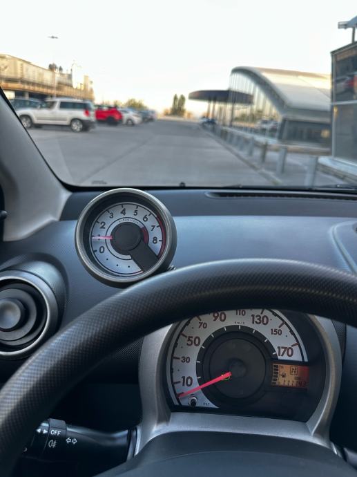 Peugeot 107 1,0 Automatik*Reg.06/2027*111TKM*Klima*, fotografija 17