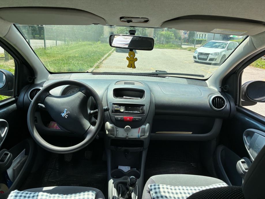 Peugeot 107, 1.0 benzin, 2008., 110.000 km, 5 vrata, reg. do 12.2026., fotografija 7