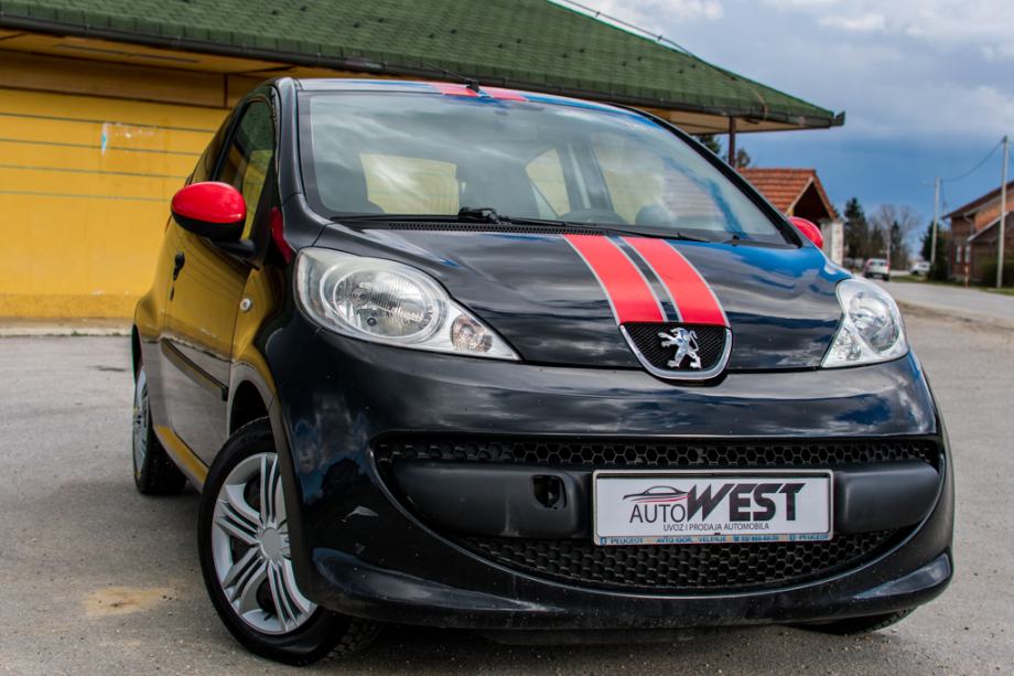 Peugeot 107 1,0 RED STRIPES JEDINSTVEN U HR, 2007 god.