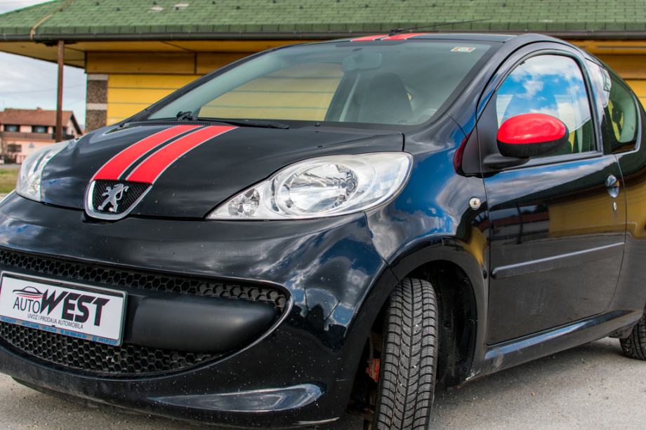 Peugeot 107 1,0 RED STRIPES JEDINSTVEN U HR, 2007 god.