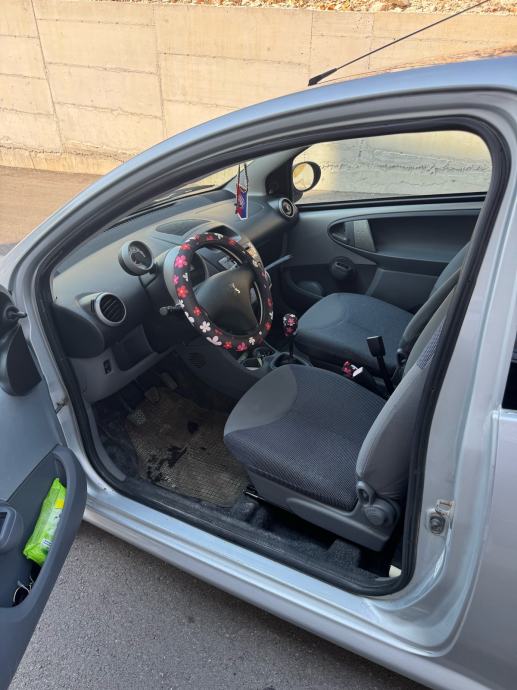 Peugeot 107 1,0, pogled izvana - slika 5