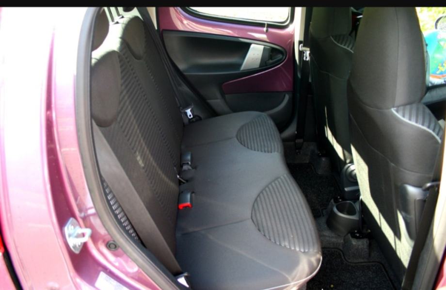Peugeot 107 SERVISNA!!!REG.GODINU DANA, fotografija 10