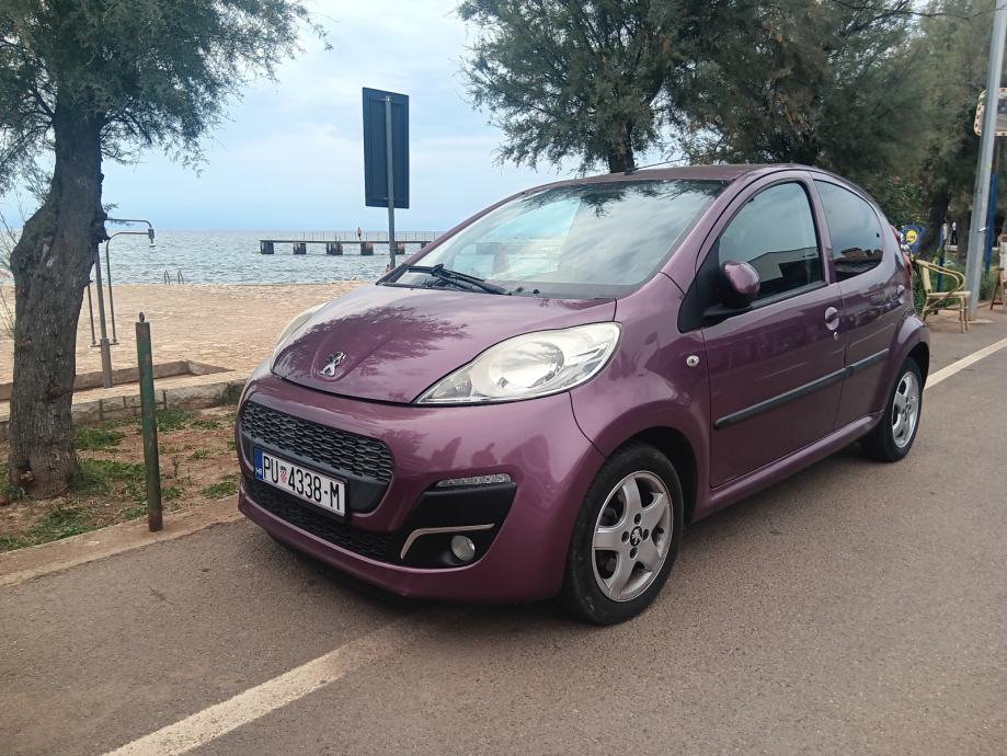 Peugeot 107 SERVISNA!!!REG.GODINU DANA, fotografija 8