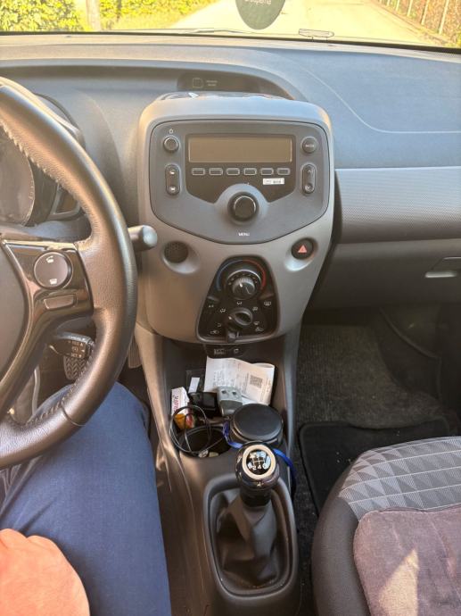 Peugeot 108 1,0 VTi-prvi vlasnik,TOP STANJE,Toyotin motor, fotografija 6
