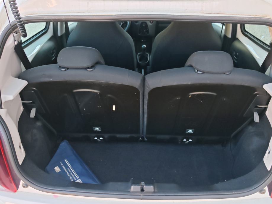 Peugeot 108 1,0 VTi, fotografija 17