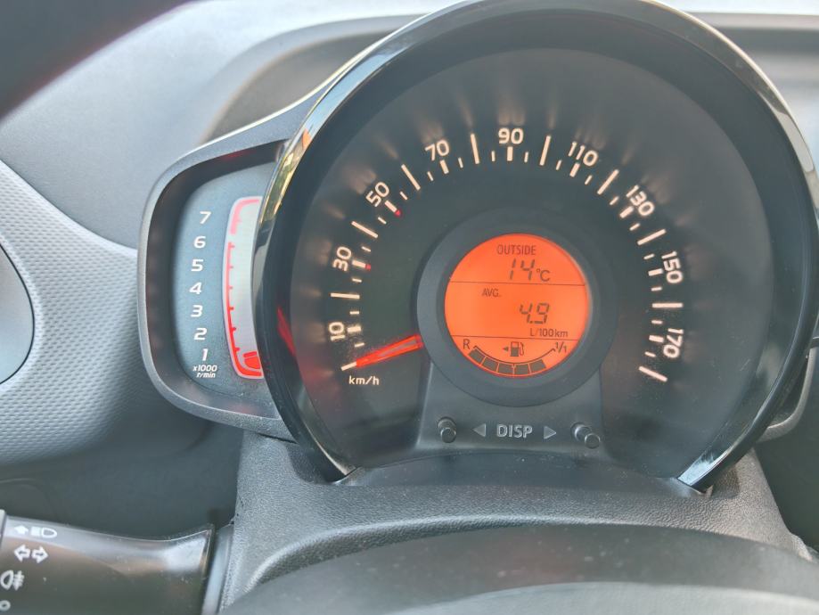 Peugeot 108 1,0 VTi, fotografija 11