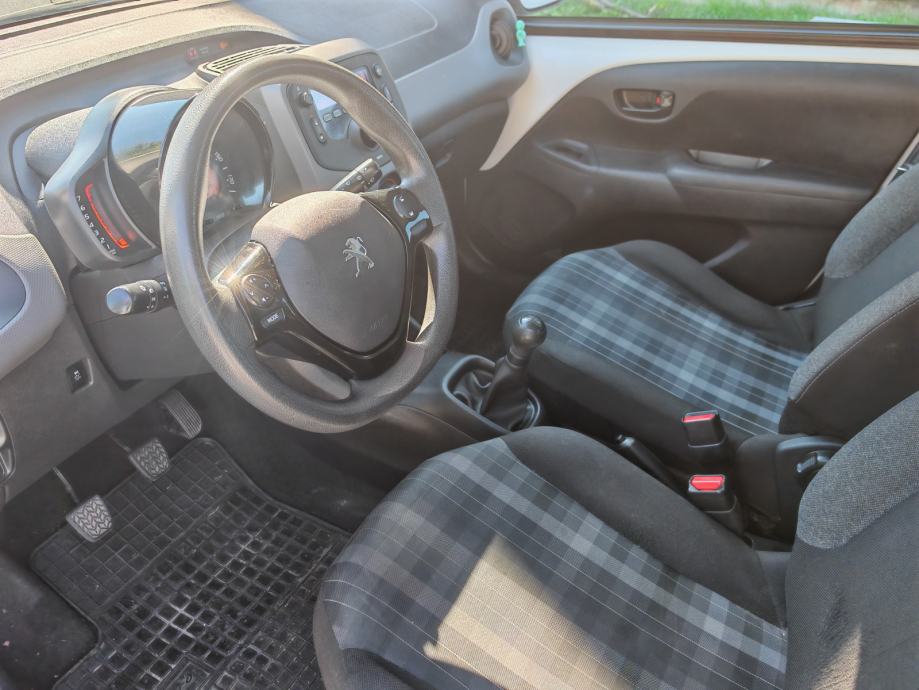 Peugeot 108 1,0 VTi, fotografija 10