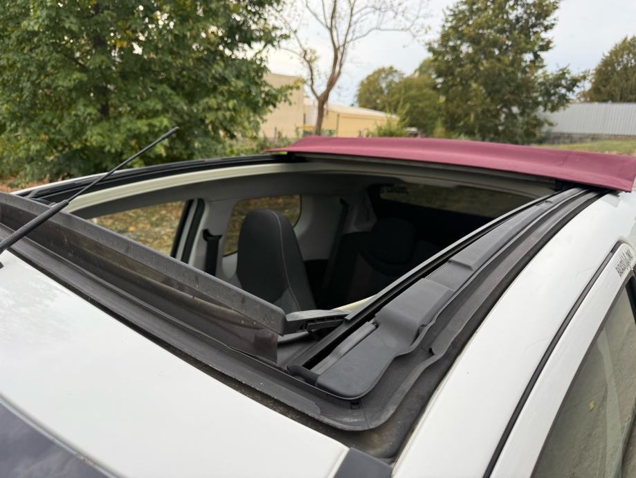 Peugeot 108 1,2*CABRIO*ALU*NAVI*LED*GT LINE*, fotografija 9