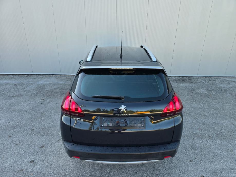 Peugeot 2008 1,2 110 KS Allure, Veliki Servis, Prvi vlasnik, Jamstvo!, fotografija 7