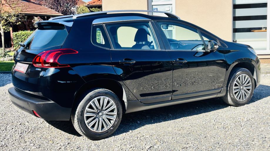 Peugeot 2008 1.2 110KS, Active, ***118000km*** NAVIGACIJA; AUT KLIMA., fotografija 4