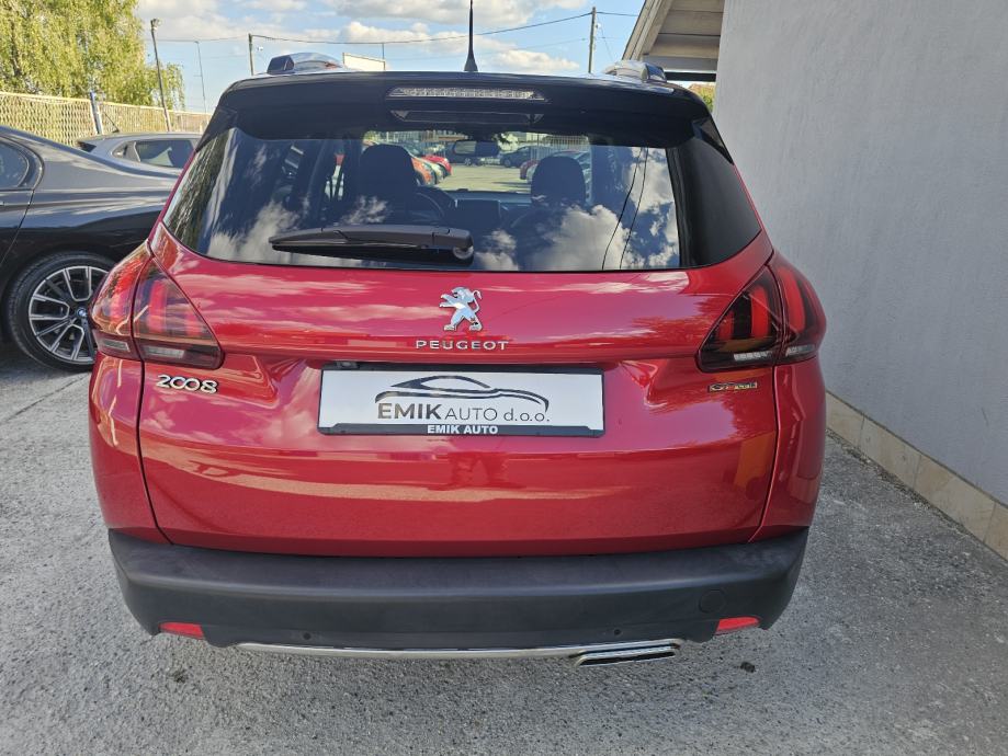 Peugeot 2008 1.2 115 GT Line*88000 km*2019g.*Garancija 2.godine.*, fotografija 6