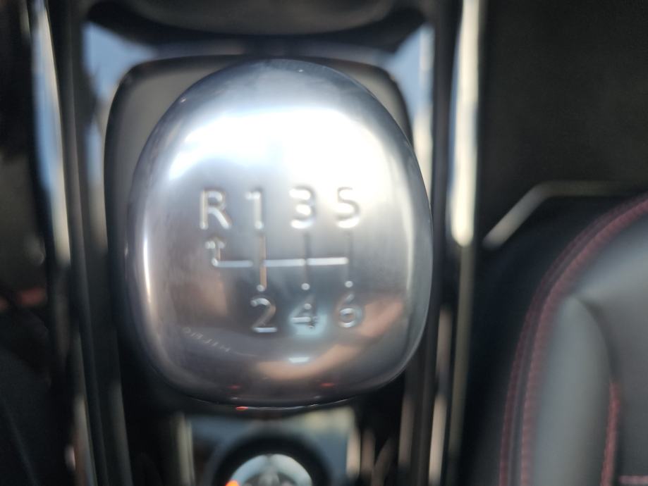 Peugeot 2008 1.2 115 GT Line*88000 km*2019g.*Garancija 2.godine.*, fotografija 20