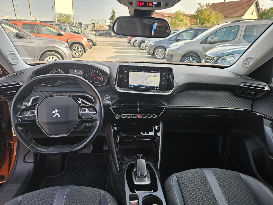 Peugeot 2008 1,2 130*Automatik*2020g*76000km*Garancija 2.god*, fotografija 16