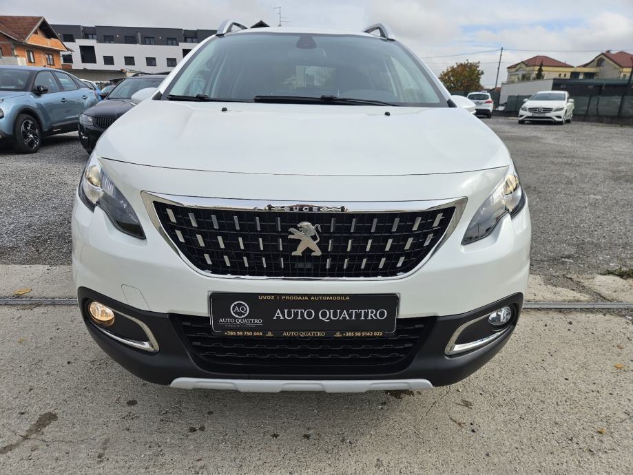 Peugeot 2008 1,2 96 KW ALLURE 50000KM NAVI/POLUKOŽA /SERVISNA NOVO!, pogled izvana - slika 2