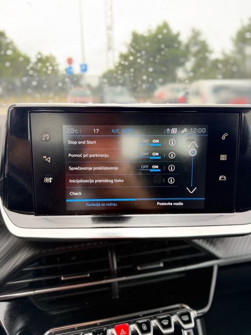 PEUGEOT 2008 1.2 *ACTIVE BUSINESS*2021*KAMERE 360*JAMSTVO 12MJ*REG 1G*, fotografija 17